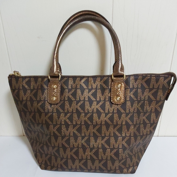 Michael Kors Signature bag - Picture 5 of 11